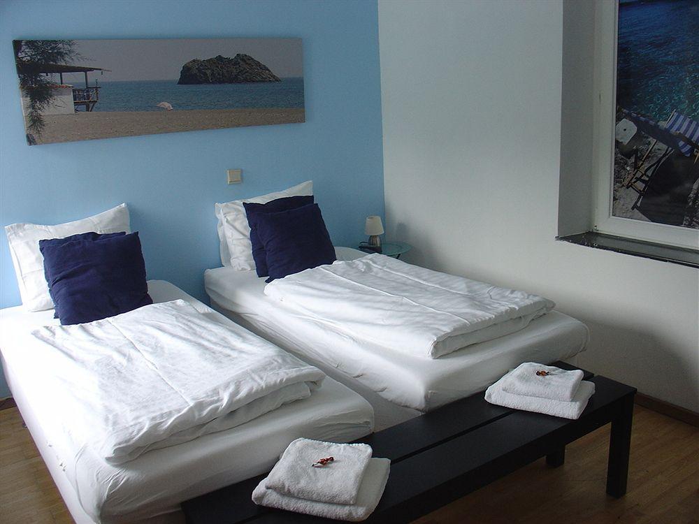 Gite Villa Le Monde - ลา-โรช-ออง-อาร์เดน ภายนอก รูปภาพ